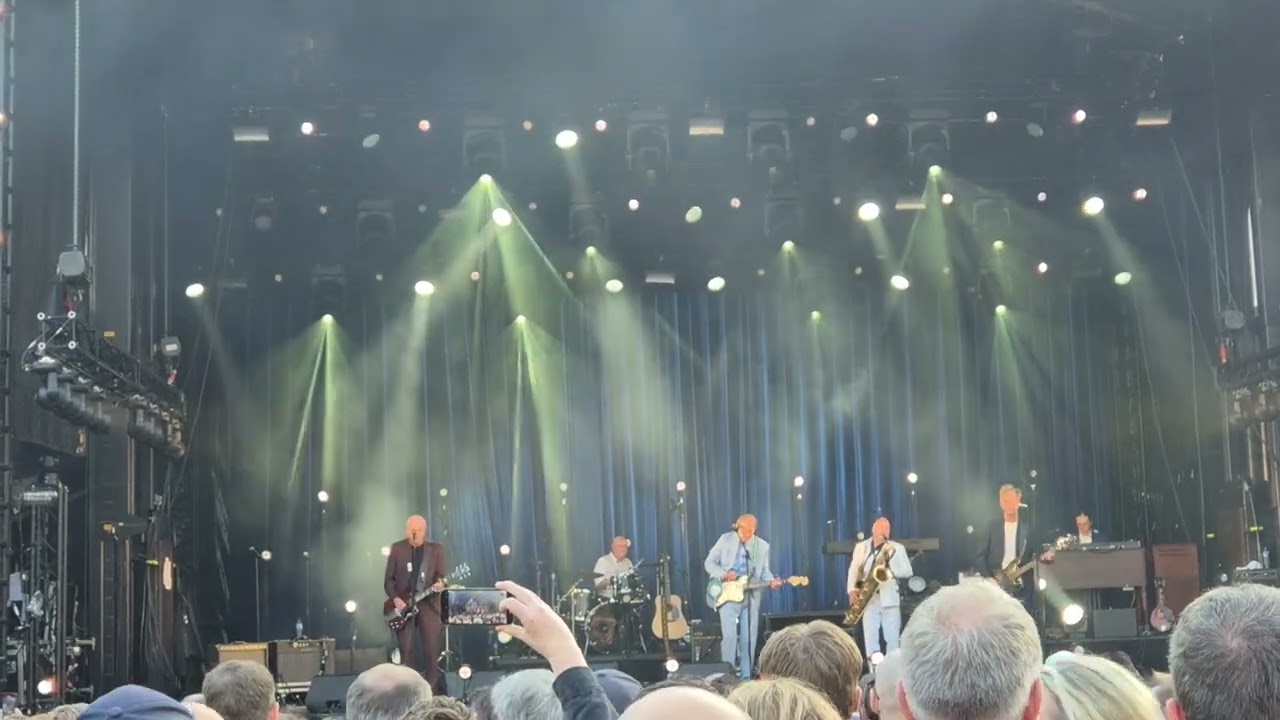 DeLillos - T&oslash;ff i Pyjamas // Fr&oslash;yas Have, Oslo 07.06.2025