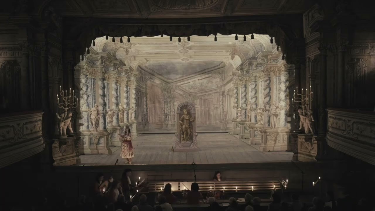 Castle Theater in Cesky Krumlov - Hof=musici