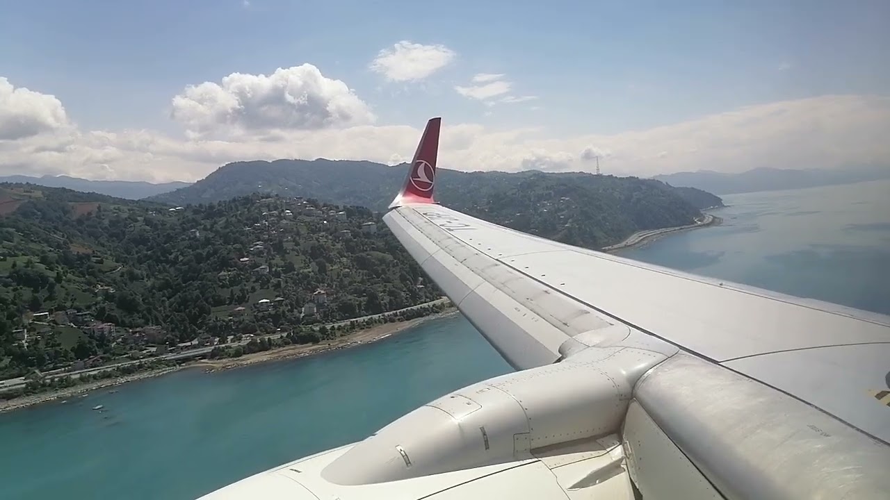 Turkish Airlines 737-800 landing in Rize-Artvin Airport(Rize-Artvin Havalinına iniş)(TK2538)[TC-JHP]