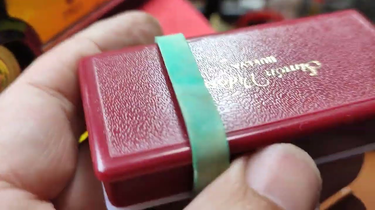 AUTODIDACTISMO RELOJERO CON UN AUTO SEAT 1500. Un abrazo y mi apoyo a toda UCRANIA.