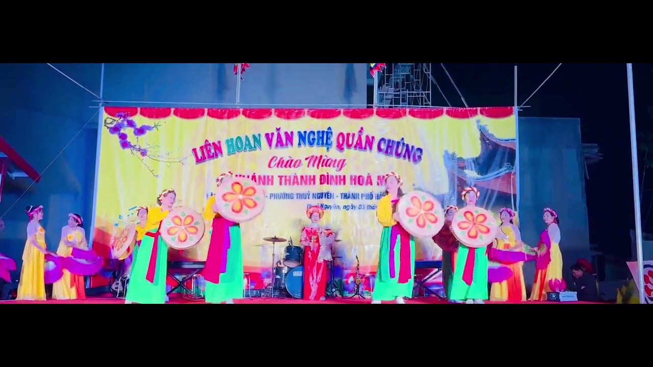 Mai đình làng biển  hội làng