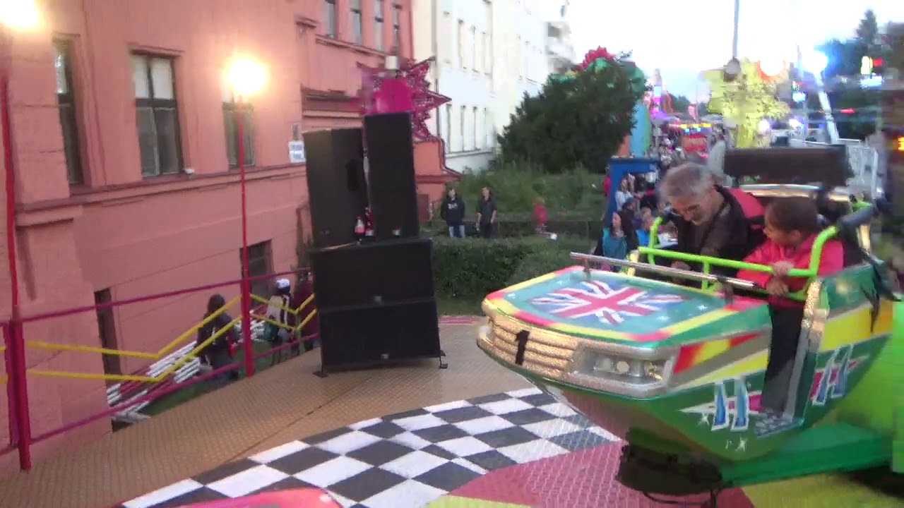 Mělnick&eacute; vinobran&iacute; 2015 - ATRAKCE BREAK DANCE ZA J&Iacute;ZDY / ATTRACTION BREAK DANCE ON-RIDELIFE ON-RIDE