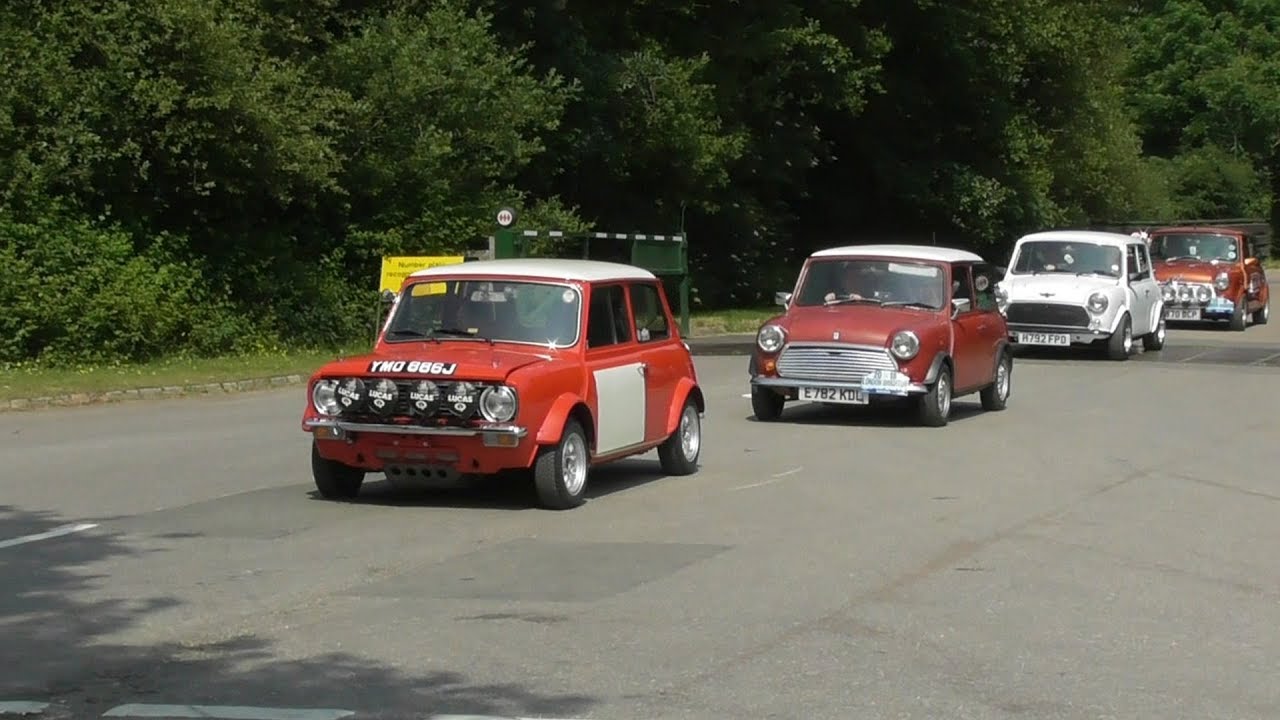 Mini's Leaving a Car Show pt4, June 2018
