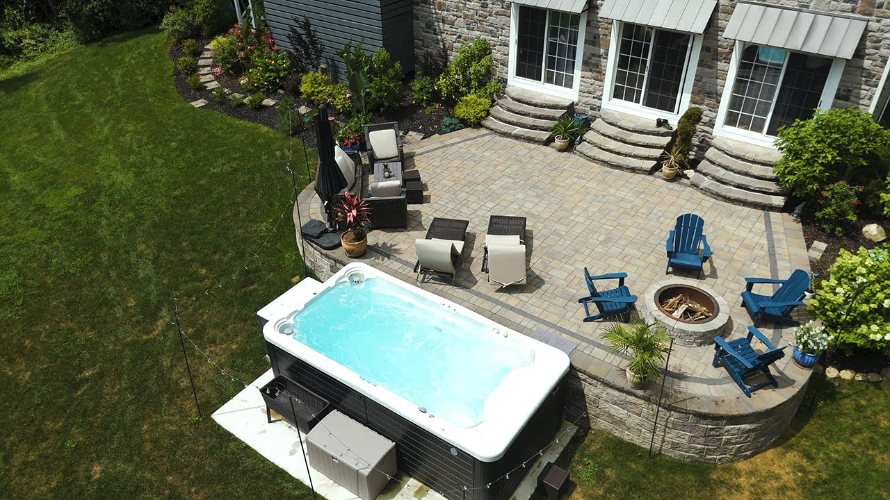 This Backyard Swim Spa Is a Total Game Changer