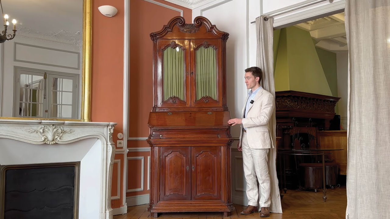 Circa 1700 museum quality Secretary: Mahogany Port Furniture (Flanders?)