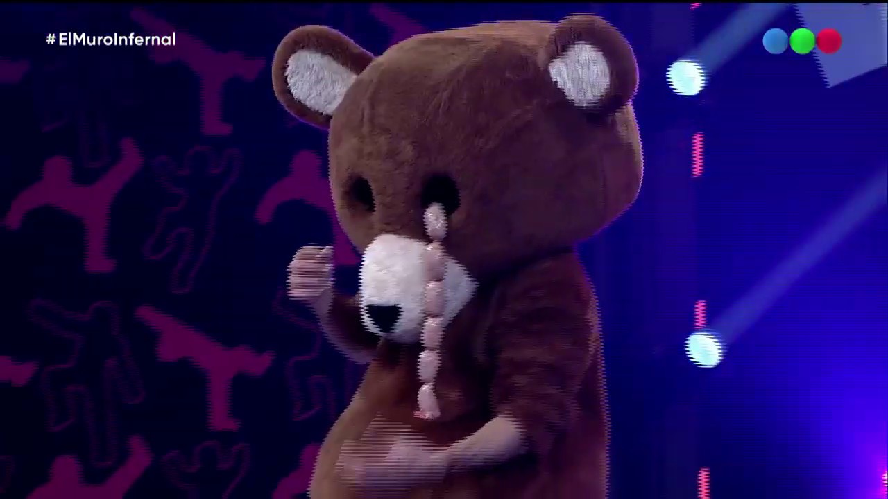 Con ustedes: el oso que llora chorizos - El Muro Infernal 2020