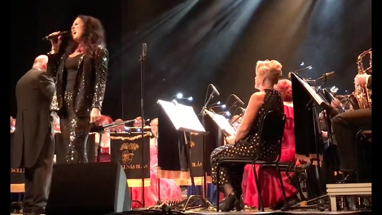 Elvis Presley Medley - Nina Söderquist