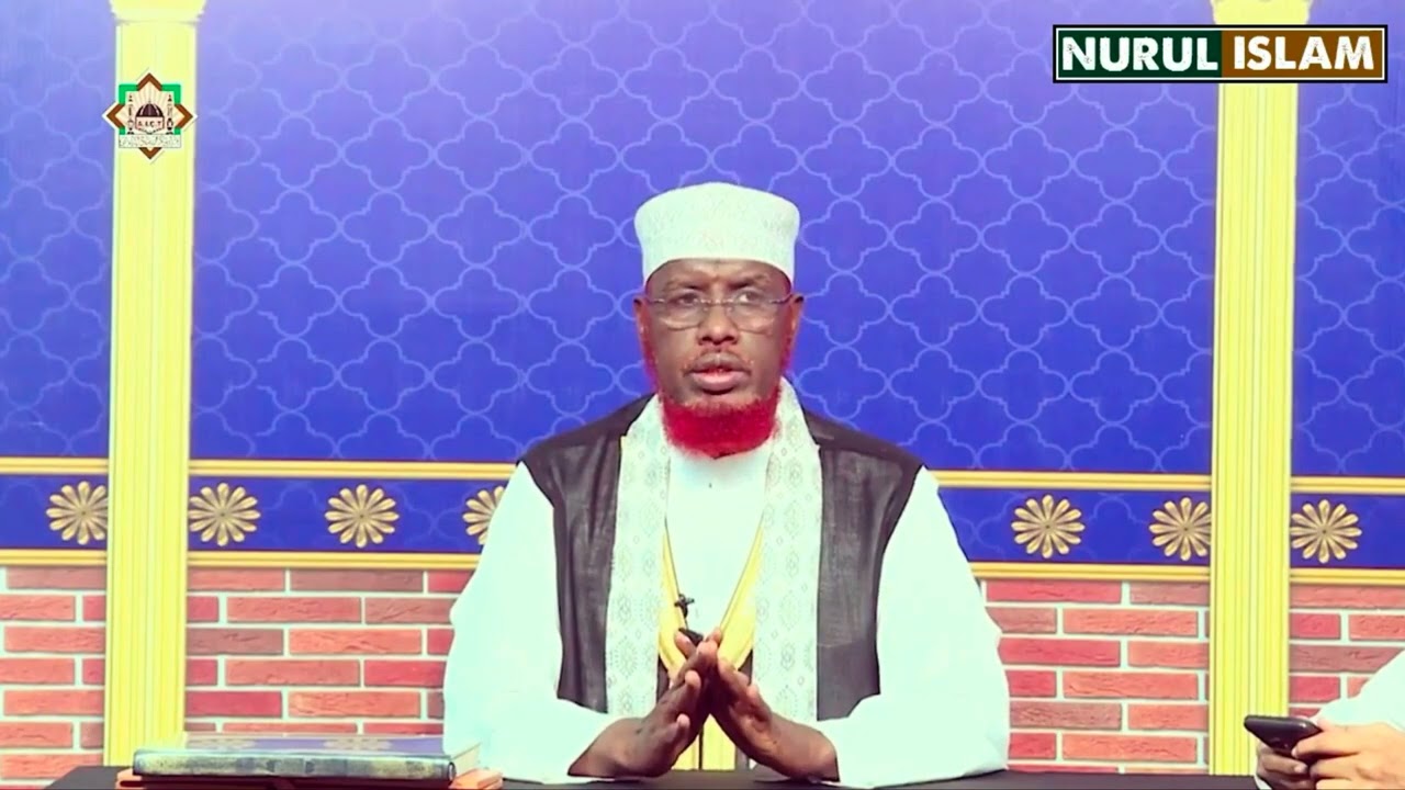 Qofka IlAAH Ama Nabigeena salalaahu calayhi wasalam Ama diinta caaya  wuu ka baxay diinta islaamka