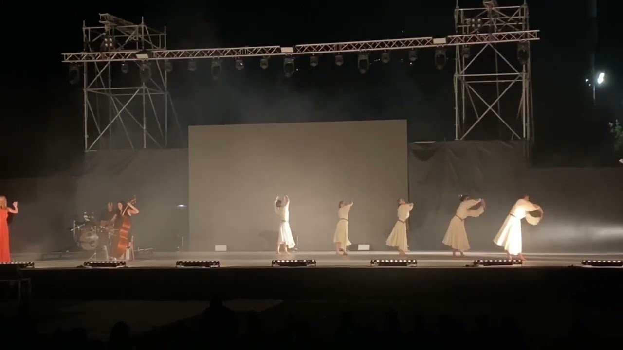 הדרך אל הכפר- כוריאוגרפיה: אופק שובינסקי- להקות המחול הייצוגיות פח