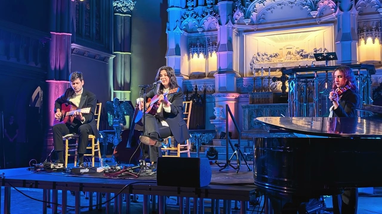 Lucy Dacus - Night Shift (live St Ann & the Holy Trinity Church, Brooklyn - 2/18/2025)