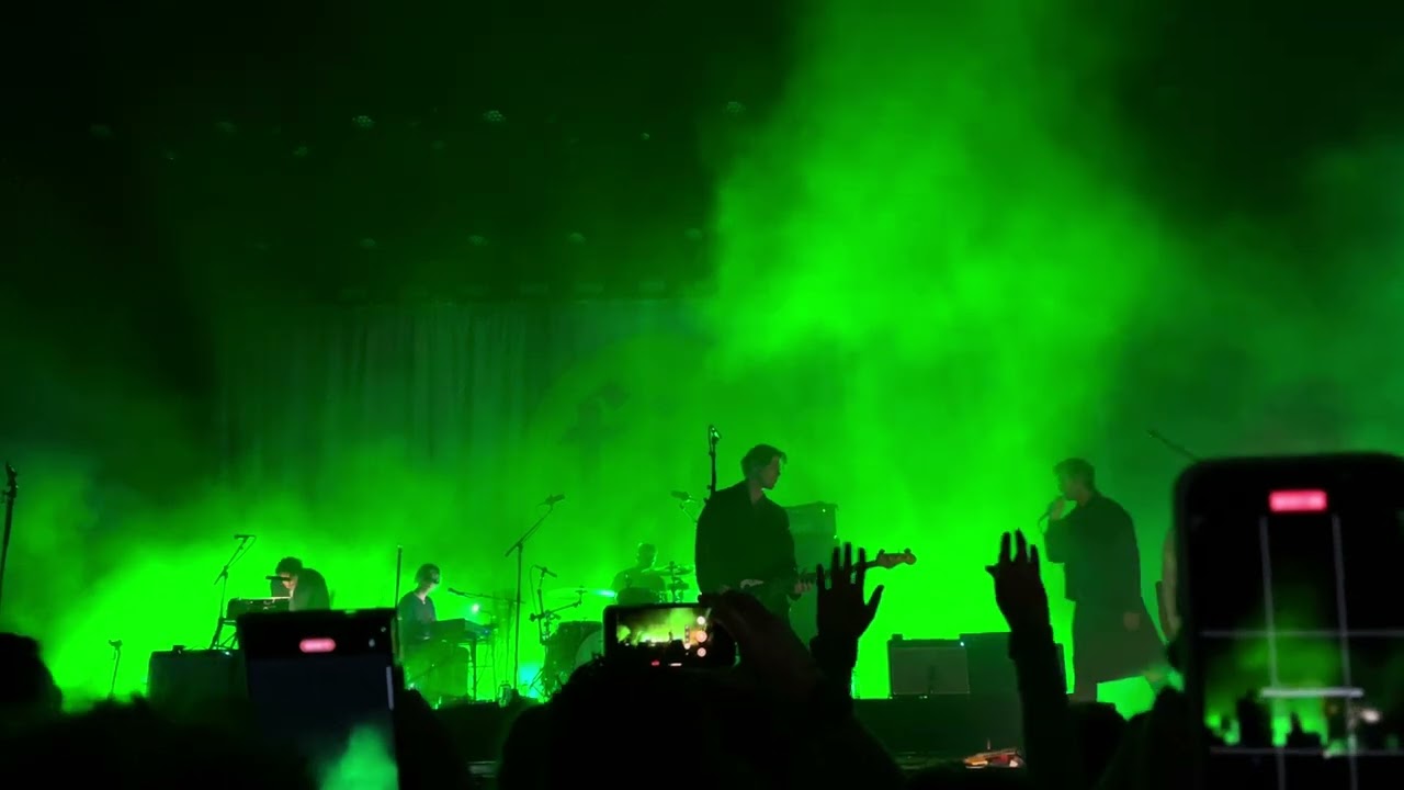 Romance - Fontaines D.C - Live @ Sydney Opera House Forecourt 6th March 2025