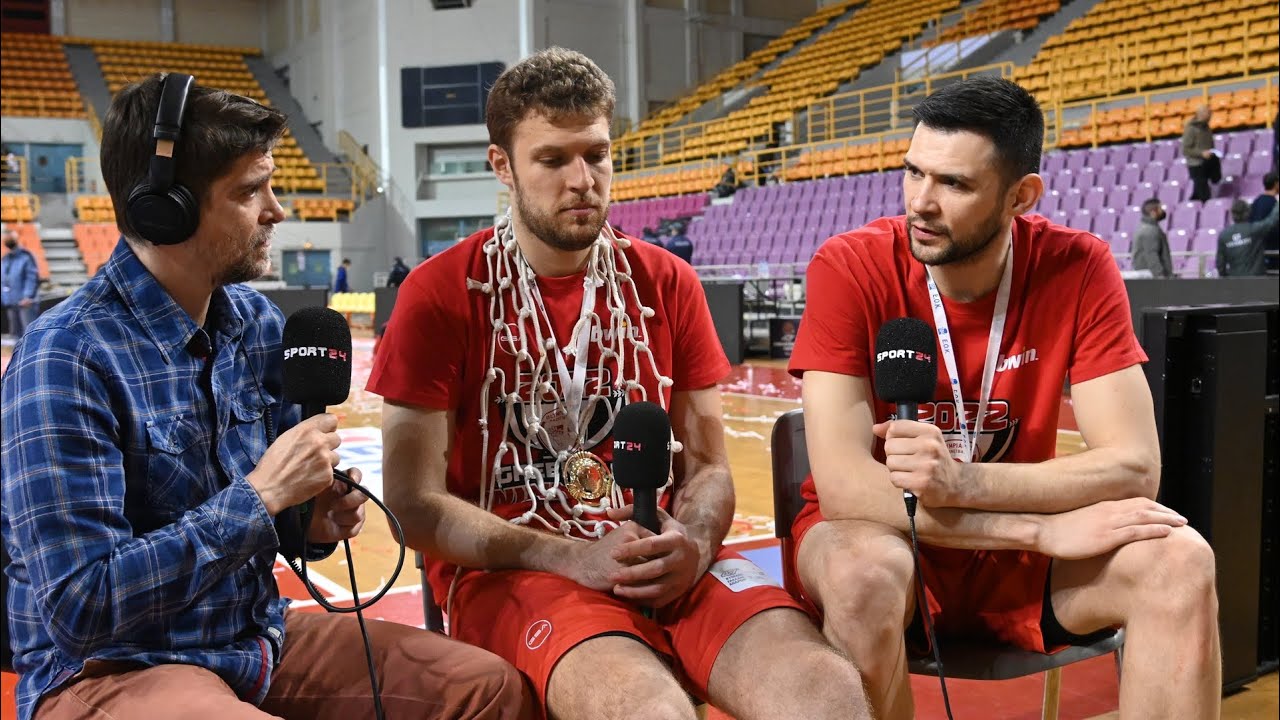 Ρεσιτάλ Βεζένκοβ, Παπανικολάου, Λαρεντζάκη στη Game Night: 