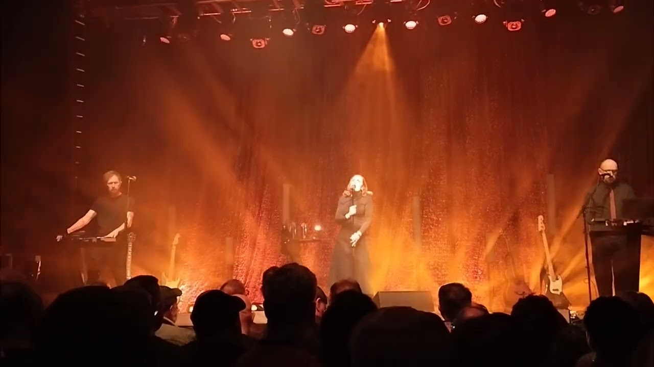 Alison Moyet-Chicago 5.7.2025, Fire