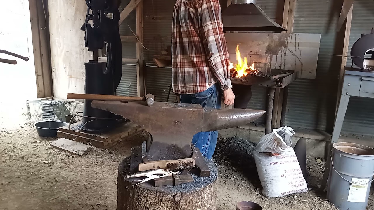 Forge Welding a Tomahawk