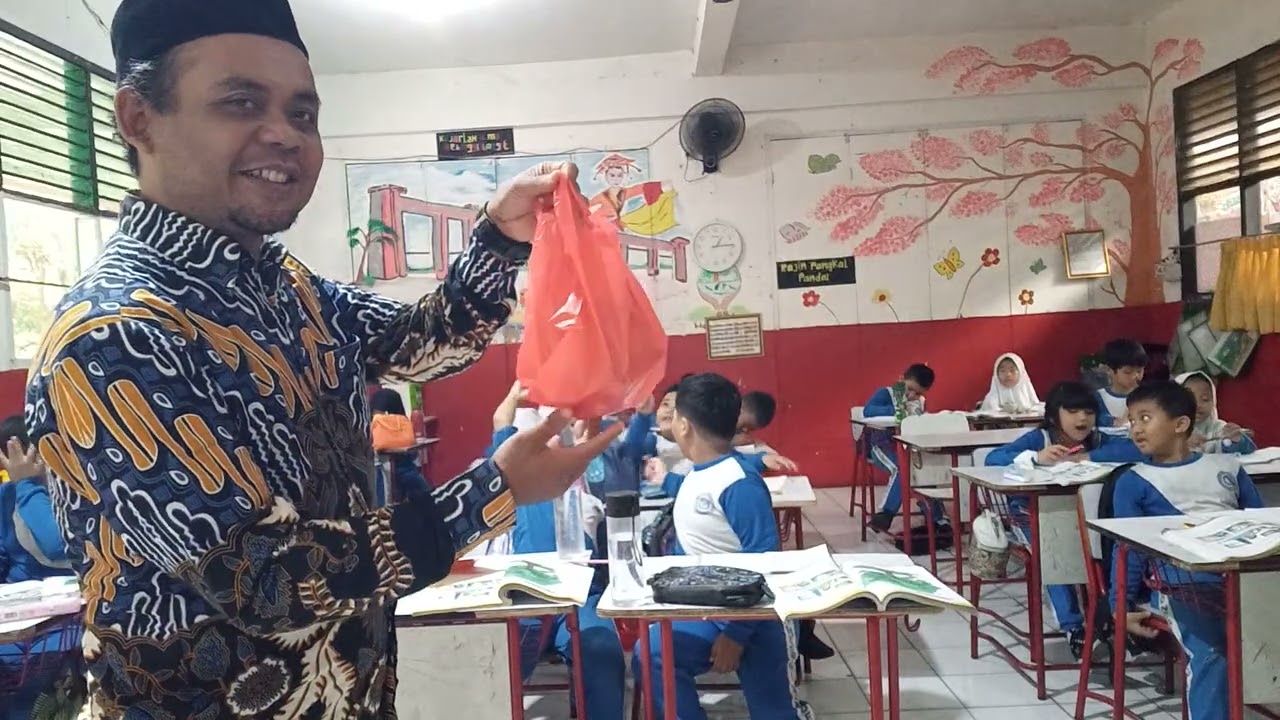 KBM Awal Tahun Genap Langsung Dapat Surprise Dari Bu Haji #subscribe #surprise 