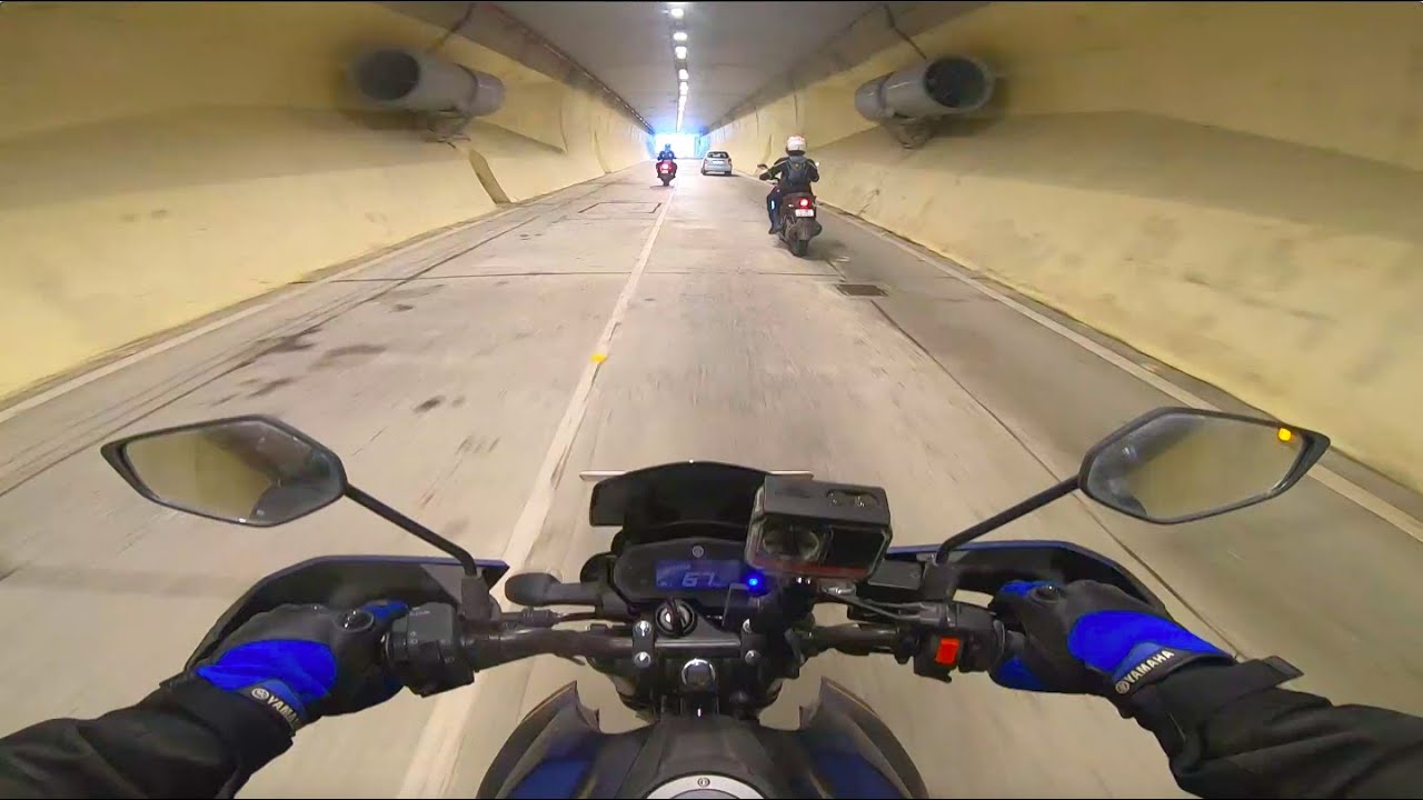 This is how the 8km long Banihal Tunnel on Jammu - Srinagar Highway looks like || Yamaha FZS 25