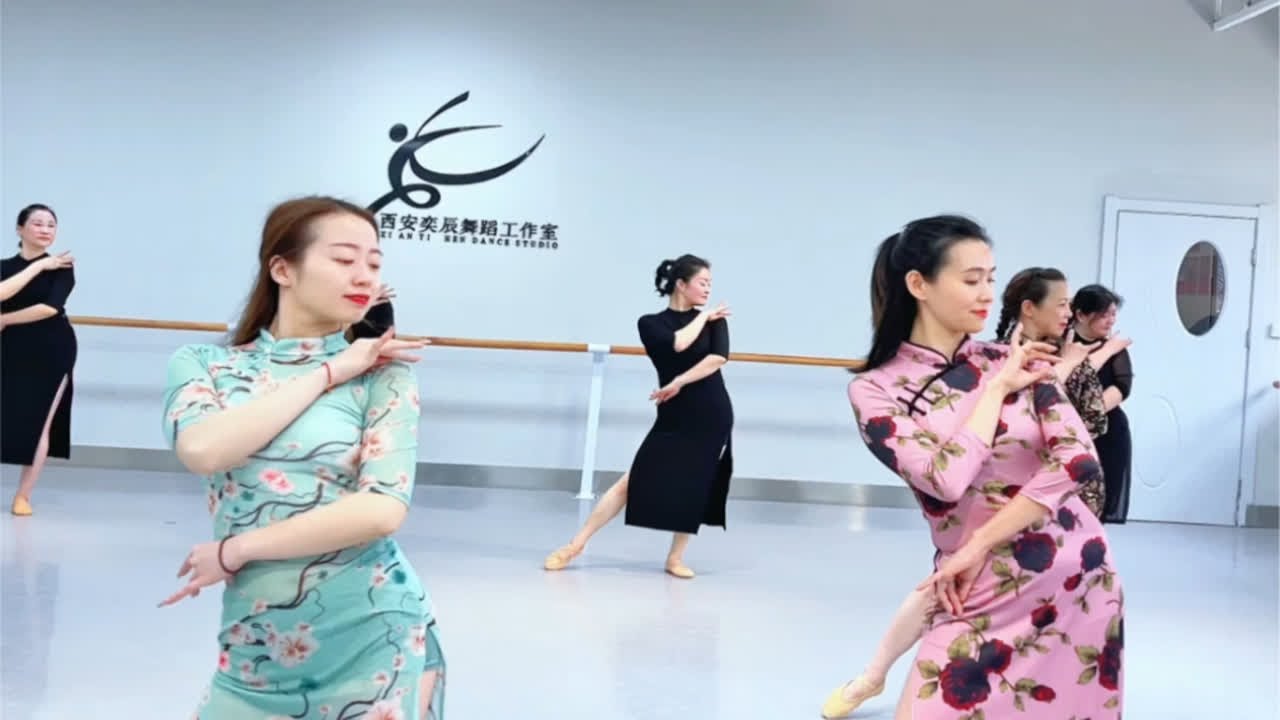 舞蹈《心恋》俏皮可爱