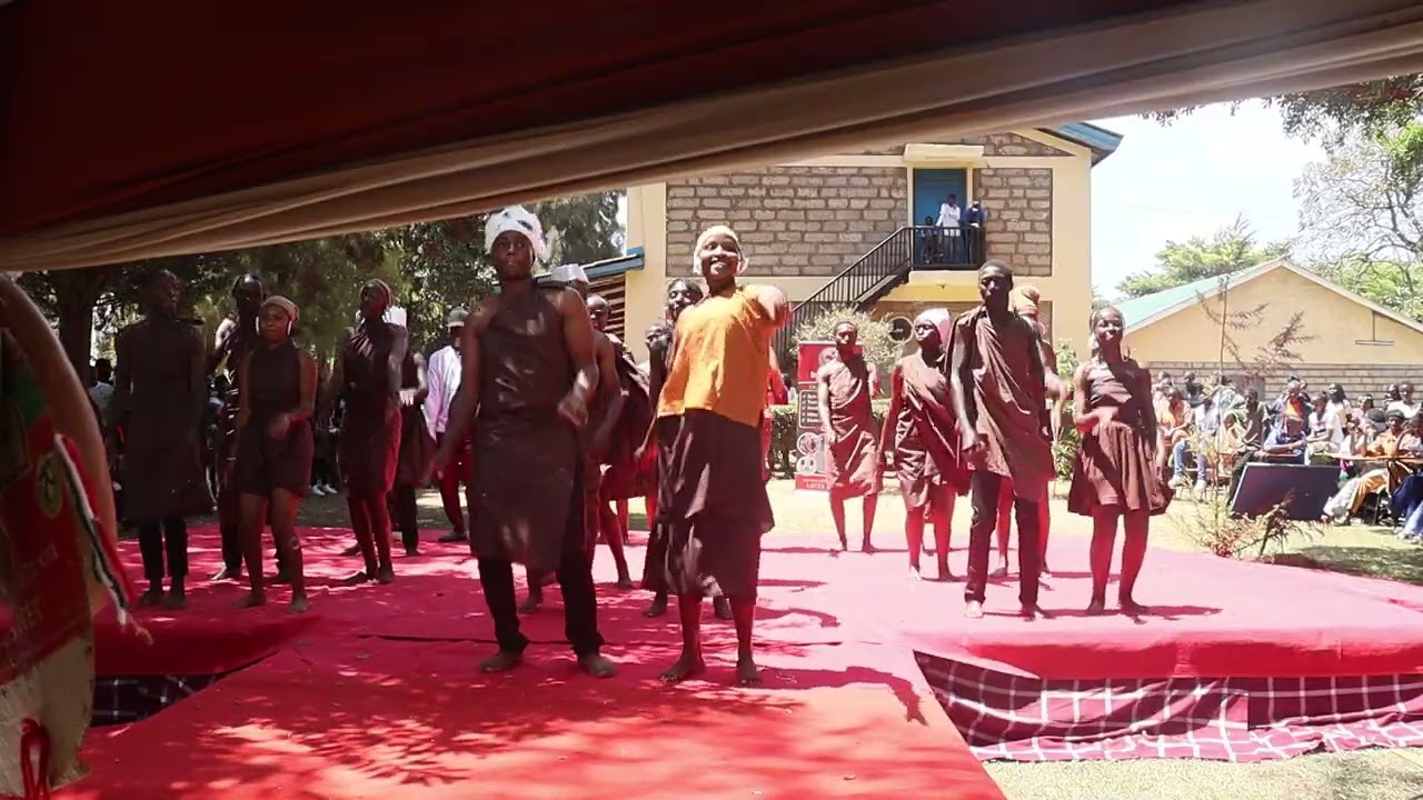 Kikuyu traditional folkdance at Meru Teacher College