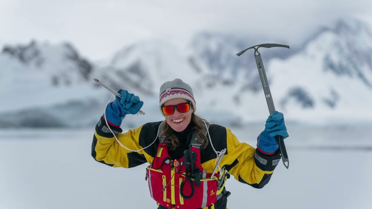 HX - 12.01.2025 ANTARCTIC CIRCLE EXPEDITION (MS Roald Amundsen)