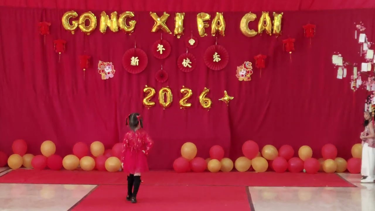 Ollyn Fashion Show dadakan - First Show | School Guang Ming Cinde Palembang - Imlek Bersama 2026