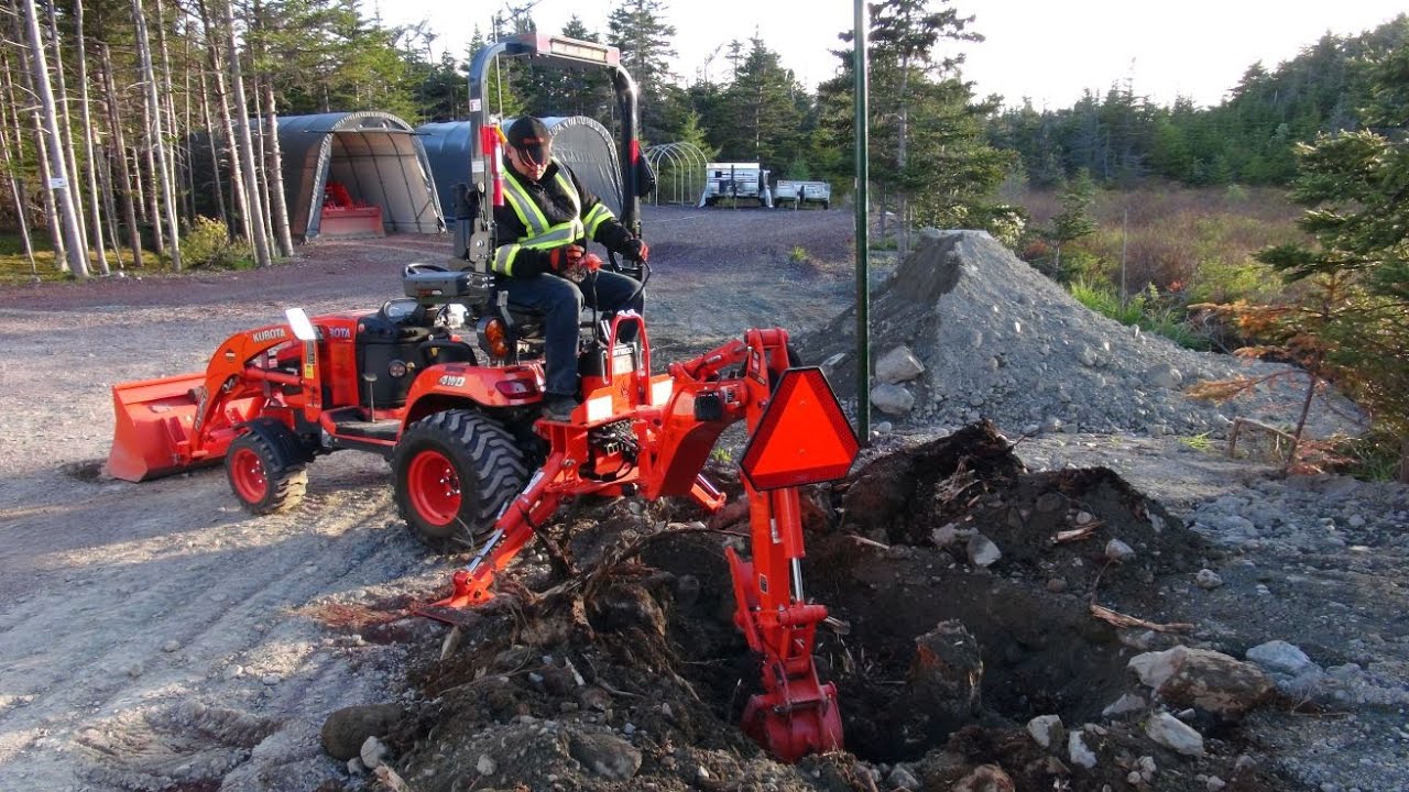 Kubota BX25D Working #2