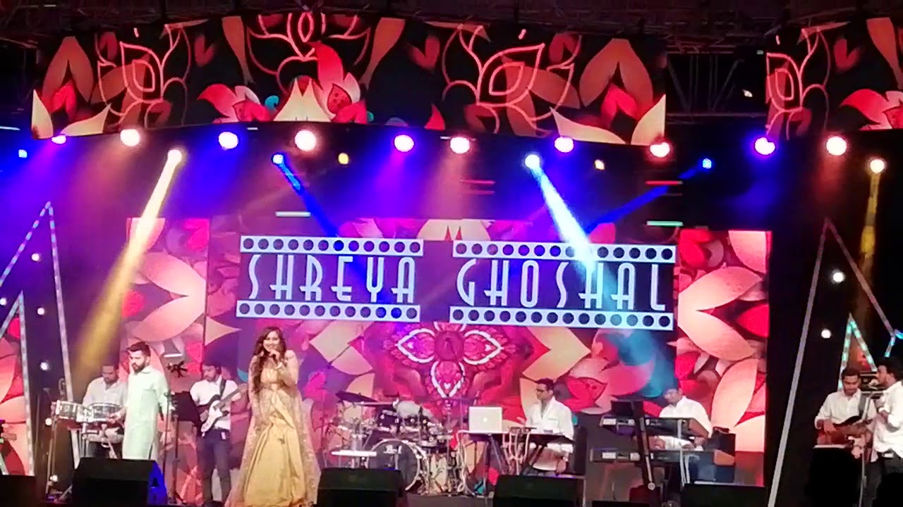 Manwa lage &hearts;️ @shreyaghoshal Live in 56th BGU