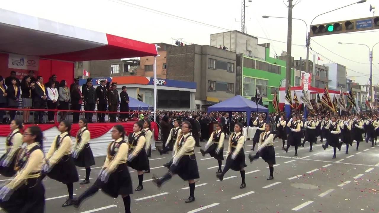 BANDA Y DESFILE I.E.E M.P D BELLIDO FIESTAS PATRIAS 2016 parte 1 (Rimac) en HD