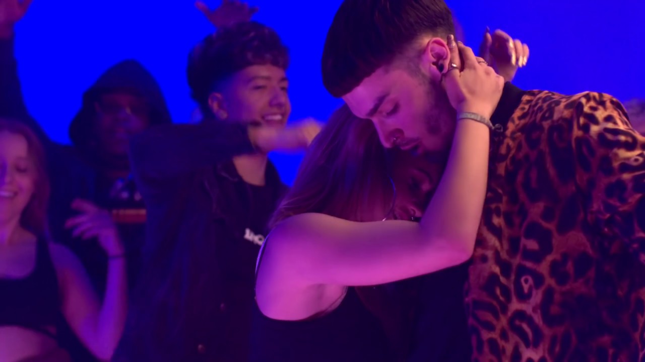 CubanBeef & Samitheprince ft. Denyerkin, Robledo, Young Vene - Da&ntilde;&aacute;ndome (Official Video)