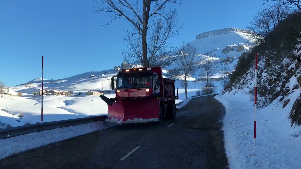 Hacia la m&aacute;gica y atractiva Pe&ntilde;a Labra.