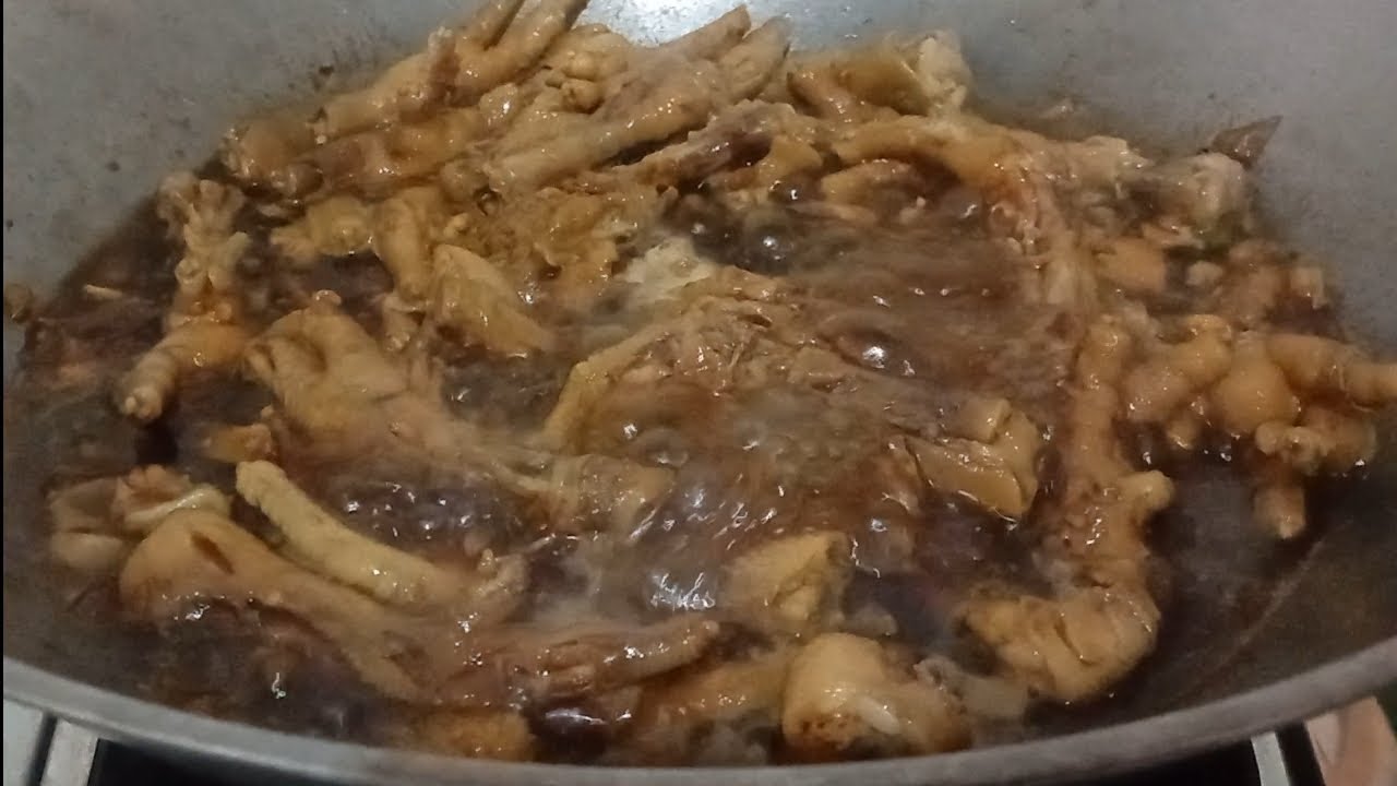 Delicious Braised Chicken Feet! YUMMY 😋 🐓 🔥 🤤