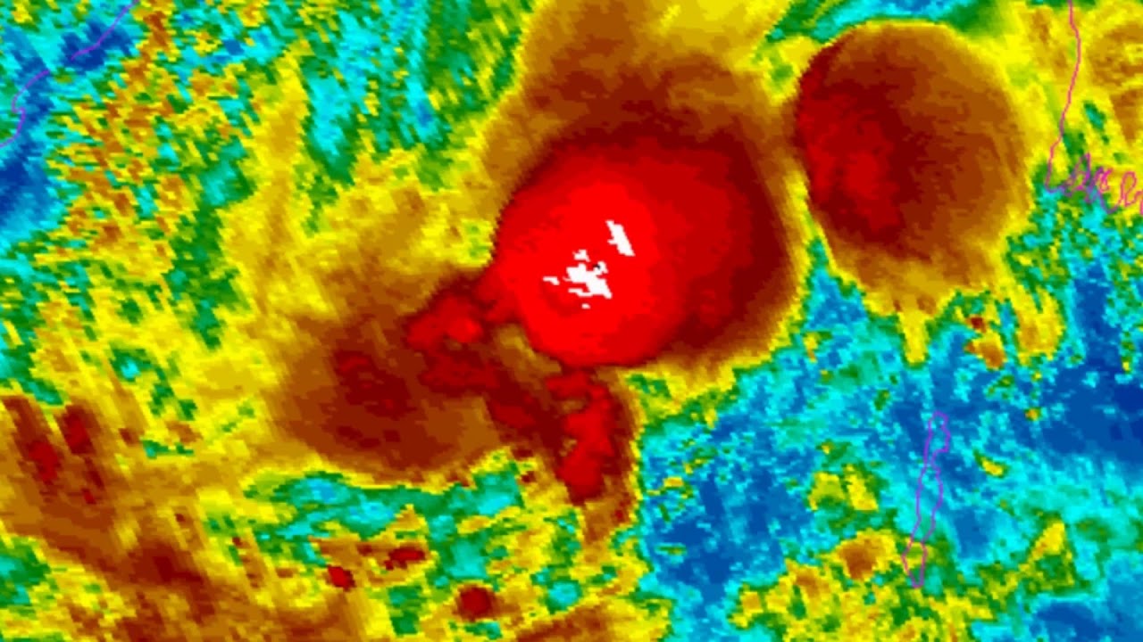 Tropical Cyclone Gaja approaches southern India 5.53am India Time