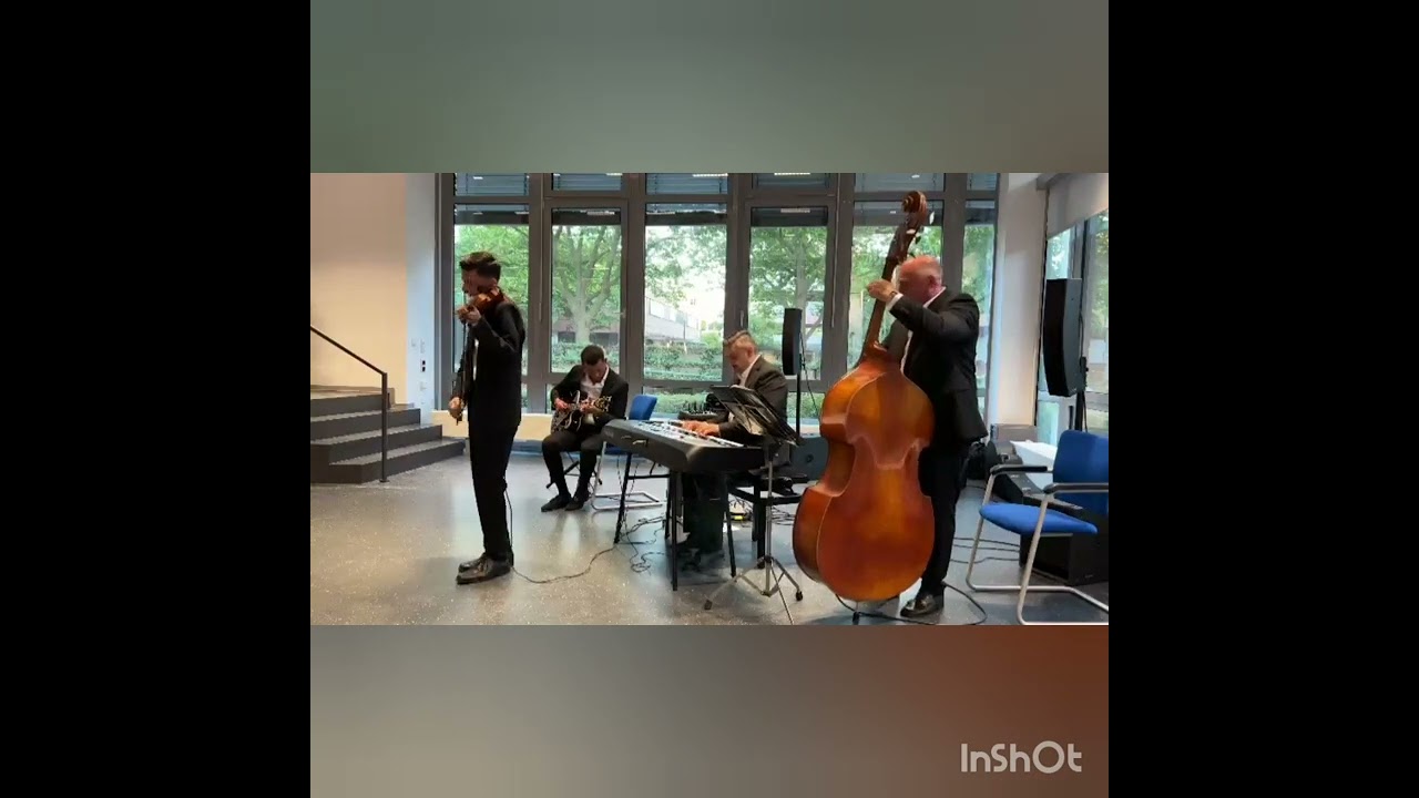 June Heilig & Ensemble                         Lady be Good