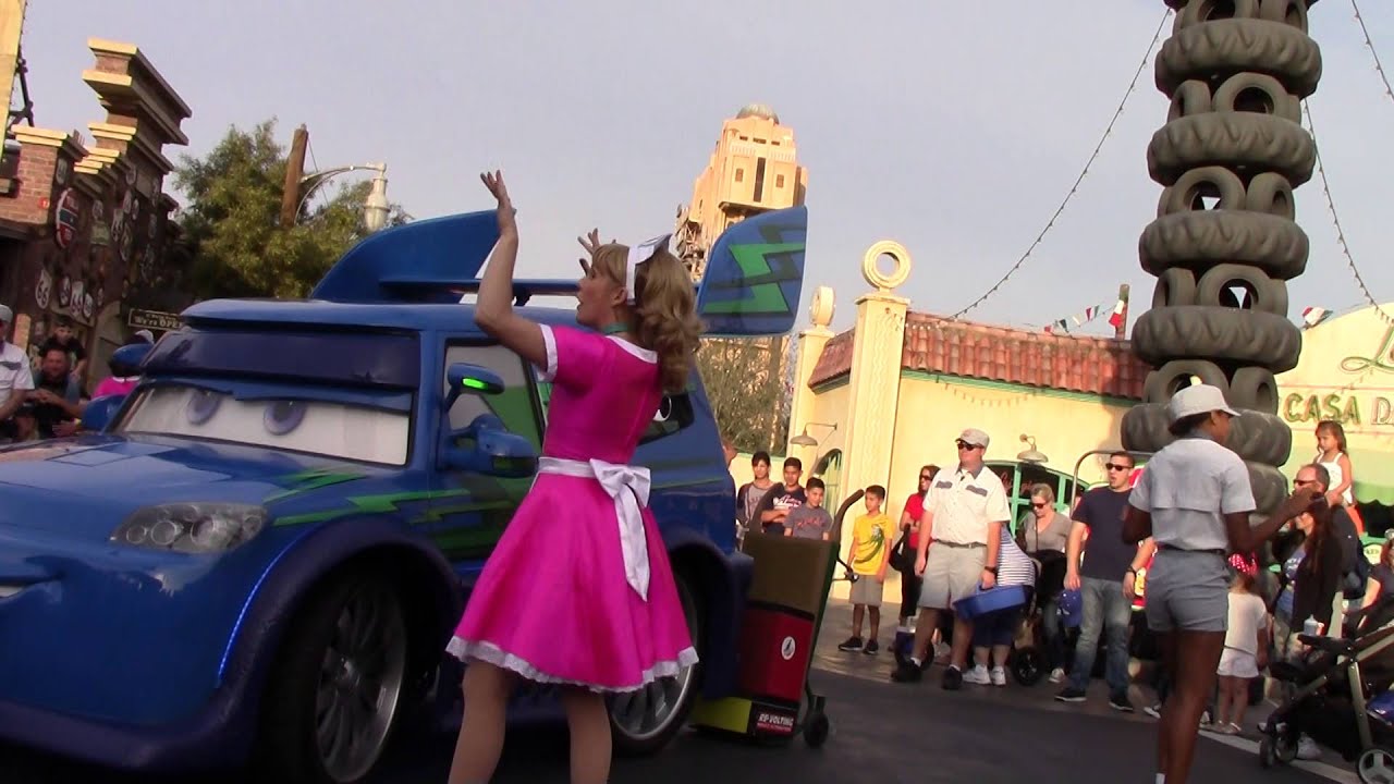Cars Land DJ's Dance 