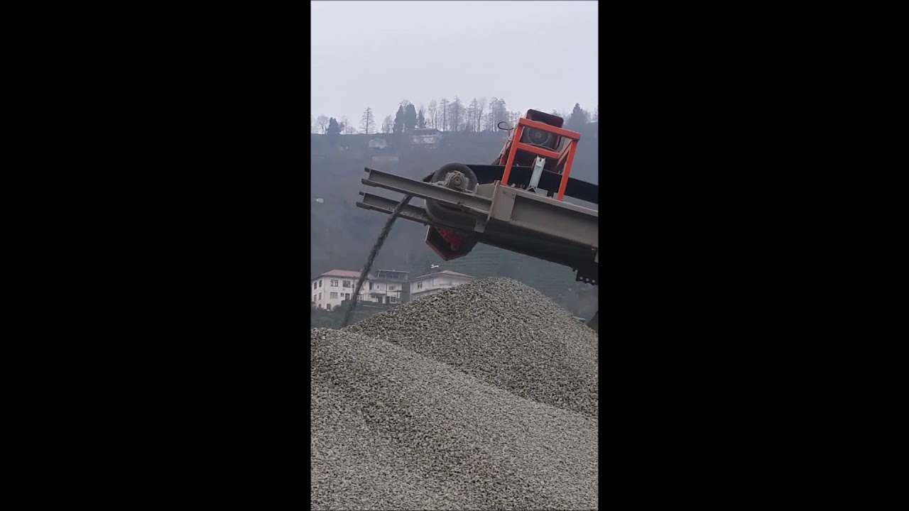 250-300 Ton/Saat Kapasiteli Dere Malzemesi Kırma Eleme Tesisimiz.
