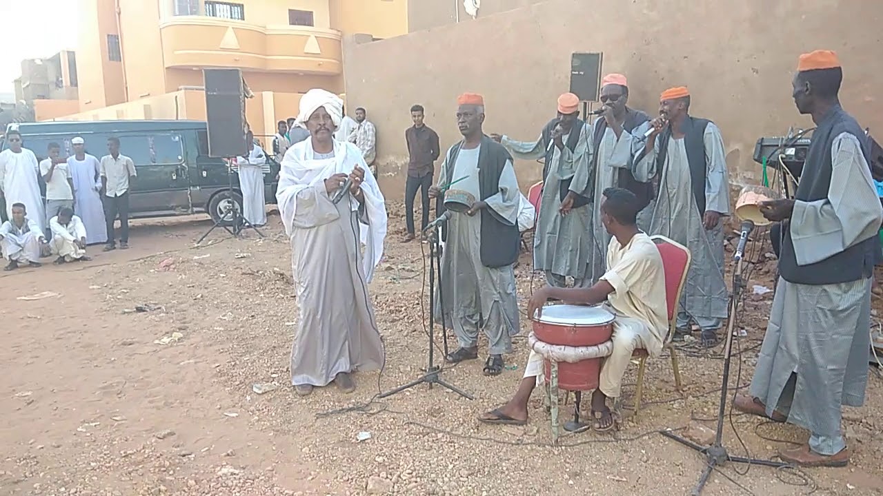 عمر حواري