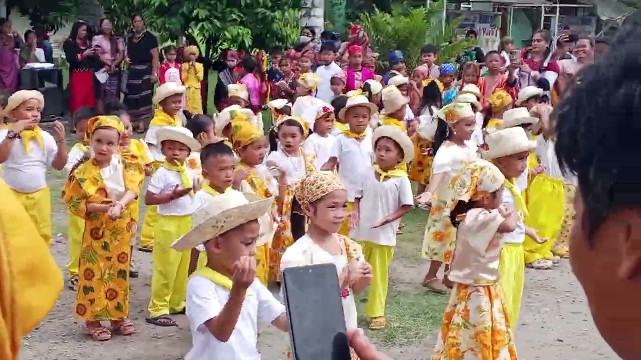 Kinder garten dance manang biday