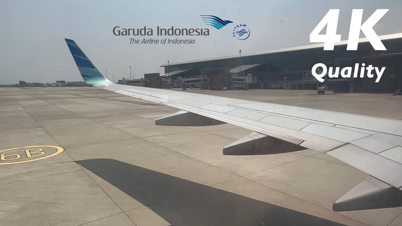 Garuda Indonesia Landing at Yogyakarta (YIA)