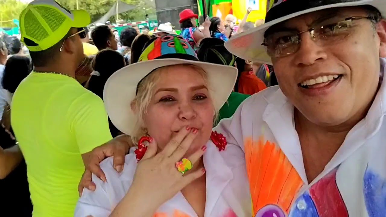 BATALLA DE FLORES DE SANTO TOMAS O SANTOTO HERMOSA EN EL ATLÁNTICO - COLOMBIA