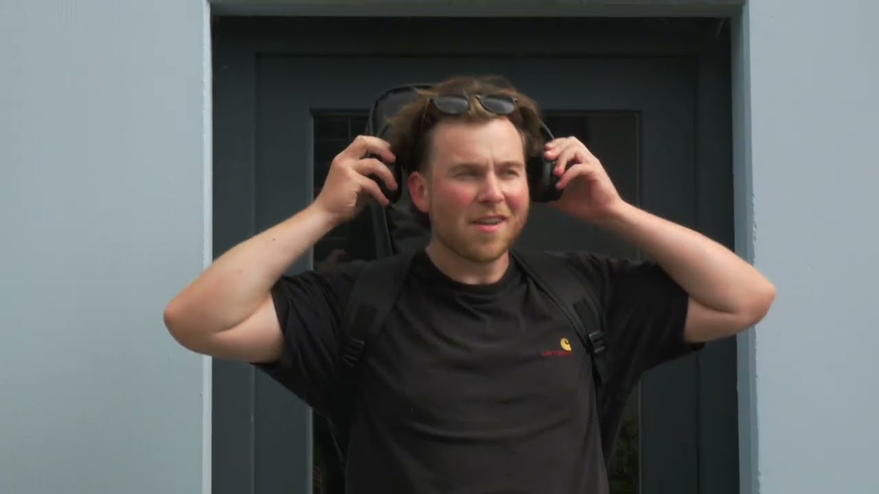 William Roine - Schrebergarten (Official Video)