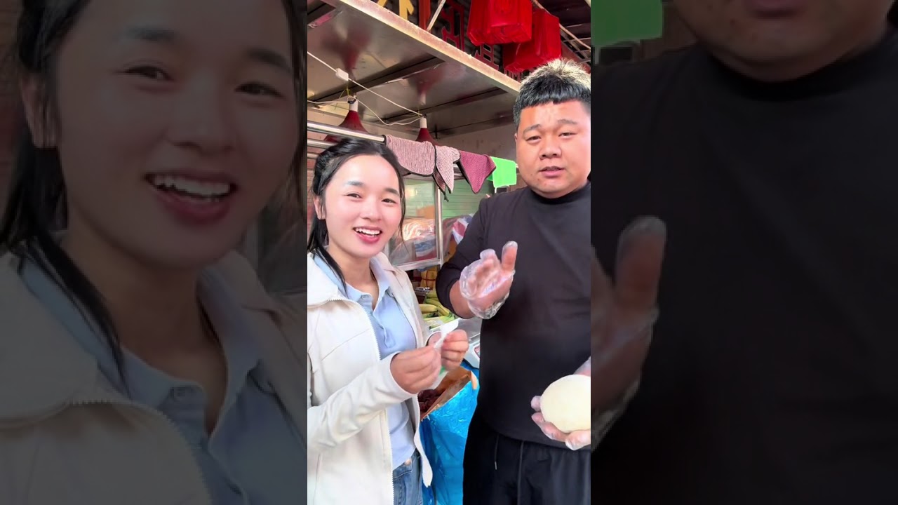 今天花了1400块拉了900斤香蕉，卖2块8一斤卖不动，又降价2块5，一天忙碌下来只把本钱卖了回来#摆摊#记录真实生活 #摆摊创业#卖香蕉