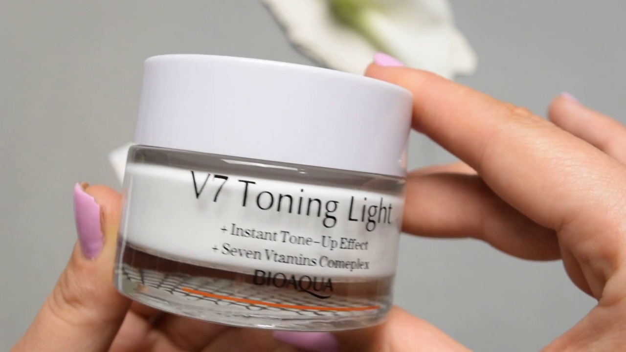 Обзор - База под макияж с витаминным комплексом Bioaqua V7 toning light