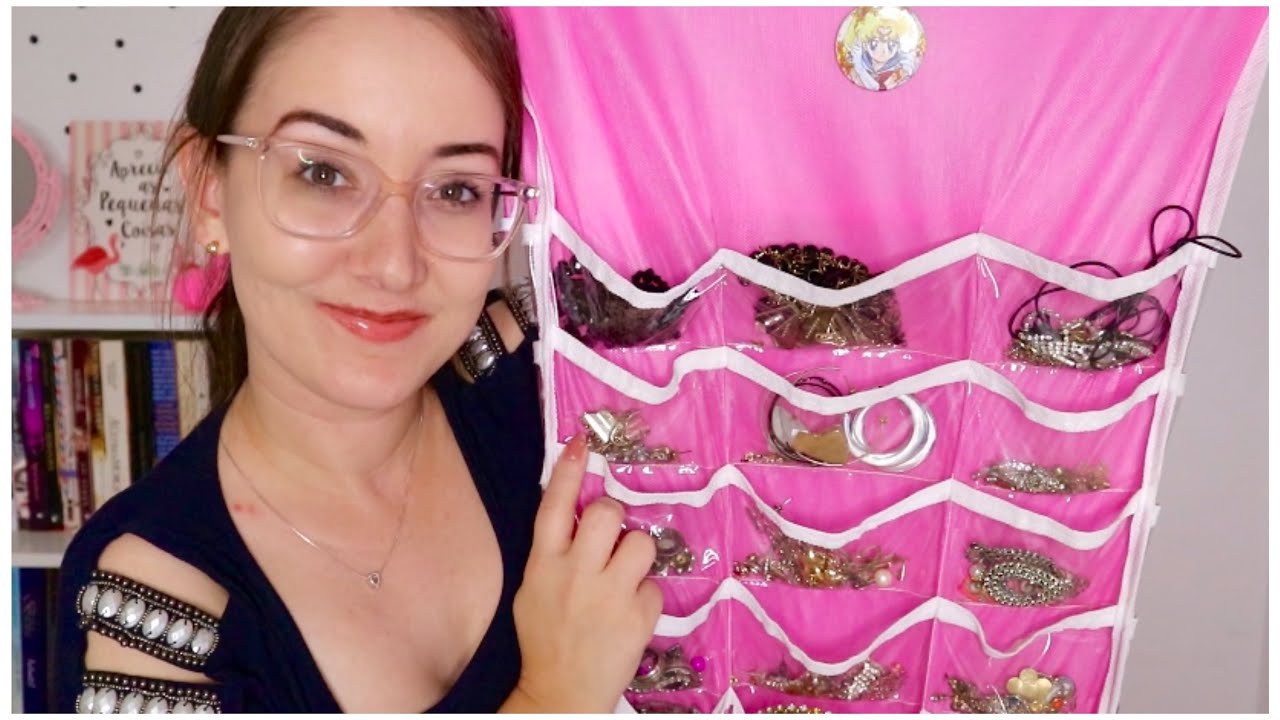 ASMR ROLEPLAY: VENDEDORA DE BIJUTERIAS ATENDENDO VOCÊ | Sons arrepiantes