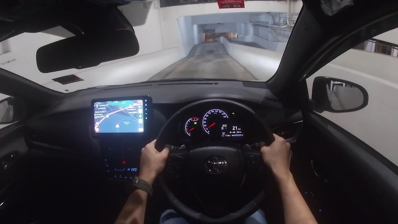 2023 Toyota Yaris 1.5G | Night Time POV Test Drive