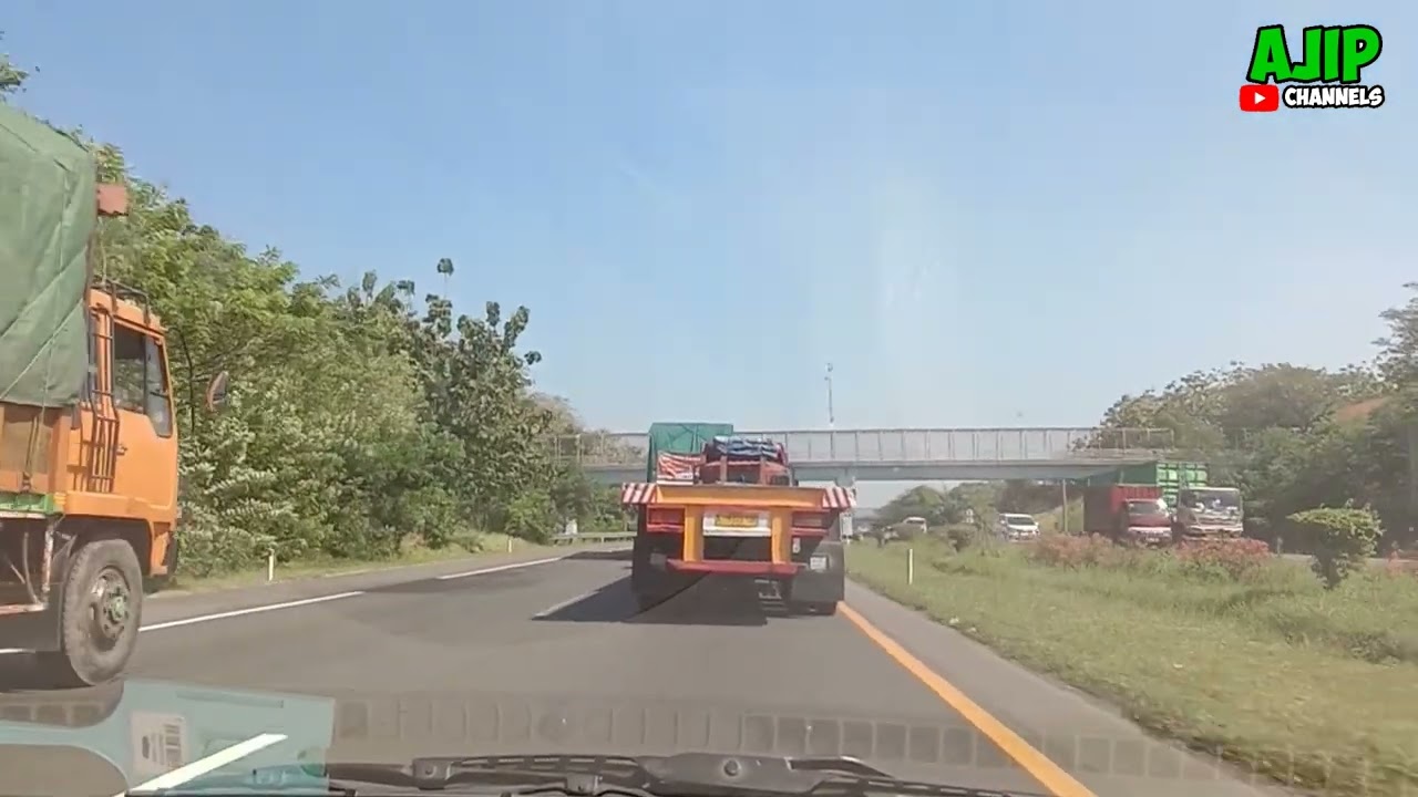 PERJALANAN ASYIK PAKE DAIHATSU CERIA