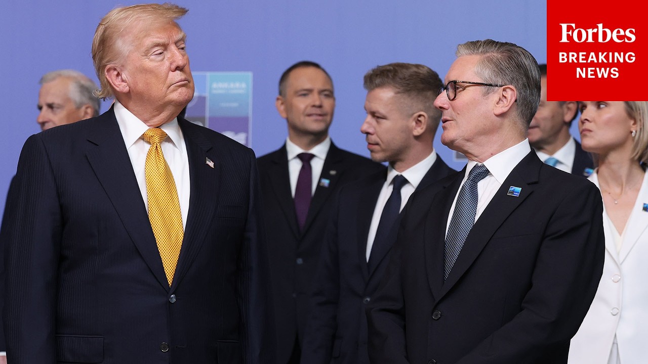 Посмотрите, как Трамп делает &laquo;семейное фото&raquo; с другими мировыми лидерами на саммите НАТО в Турции