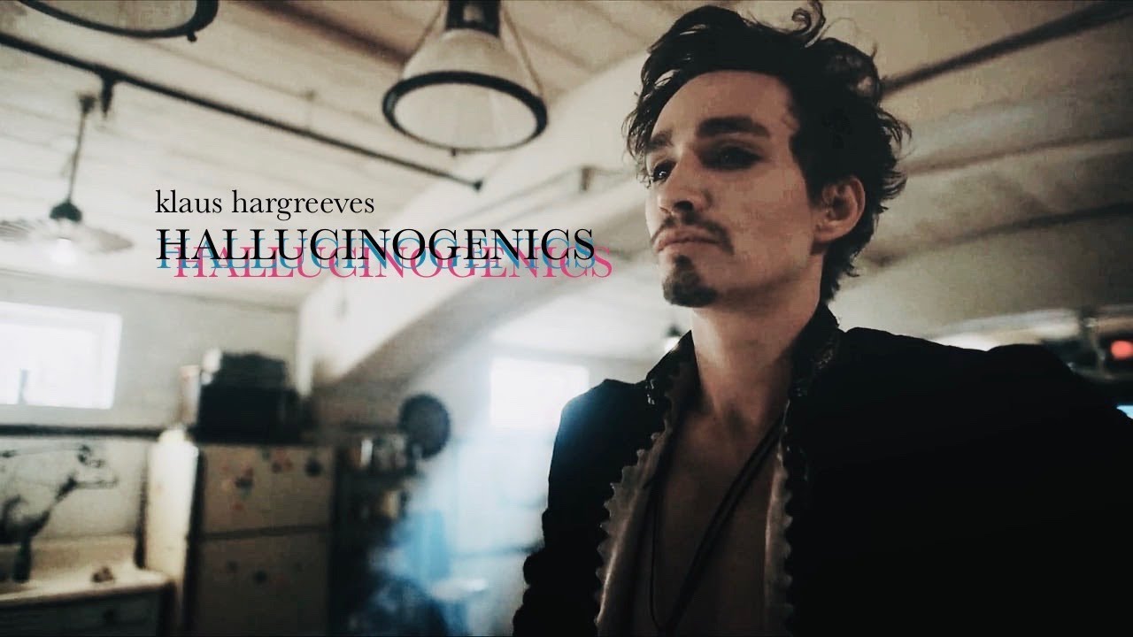 klaus hargreeves - tripping on hallucinogenics