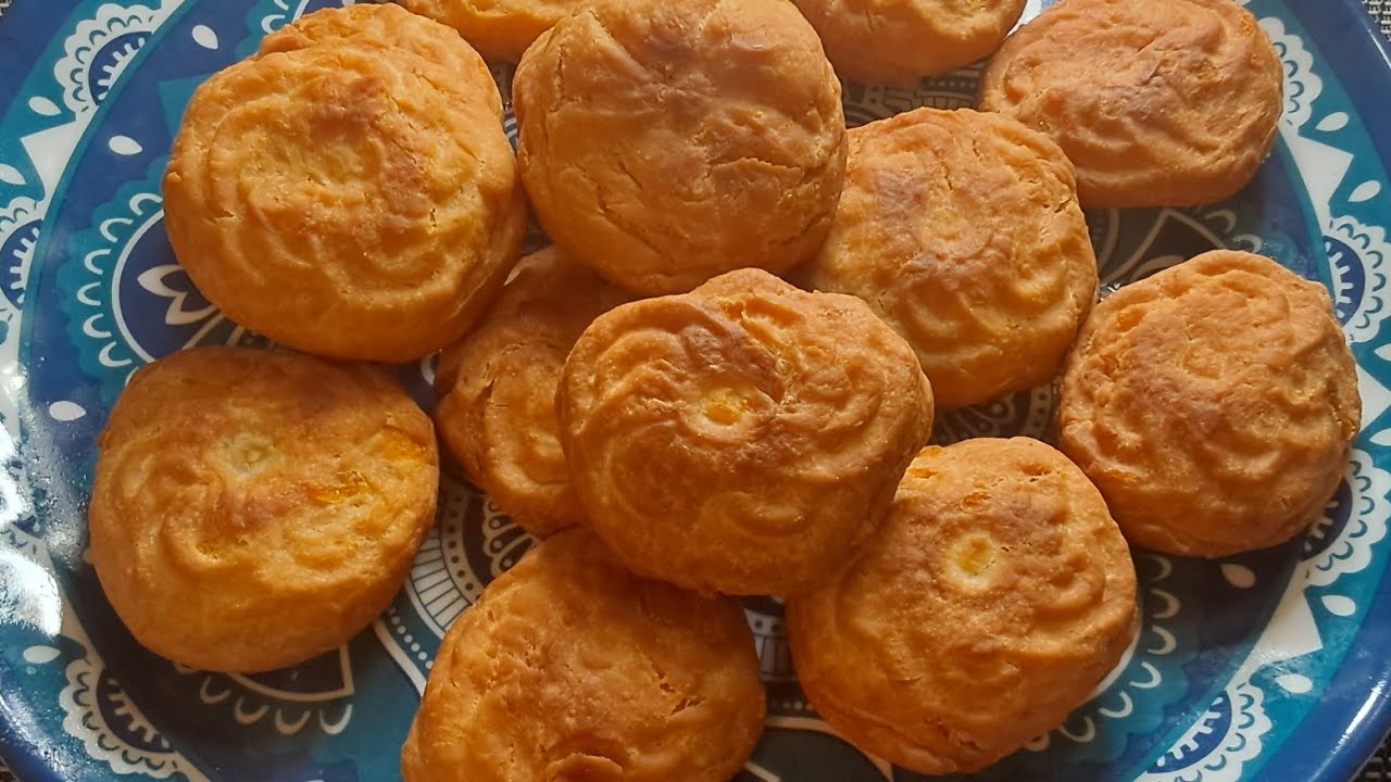 কালার ছাড়াই বানিয়ে নিন মিষ্টি কুমড়া দিয়ে শীতের পিঠা Winter special pitha recipe