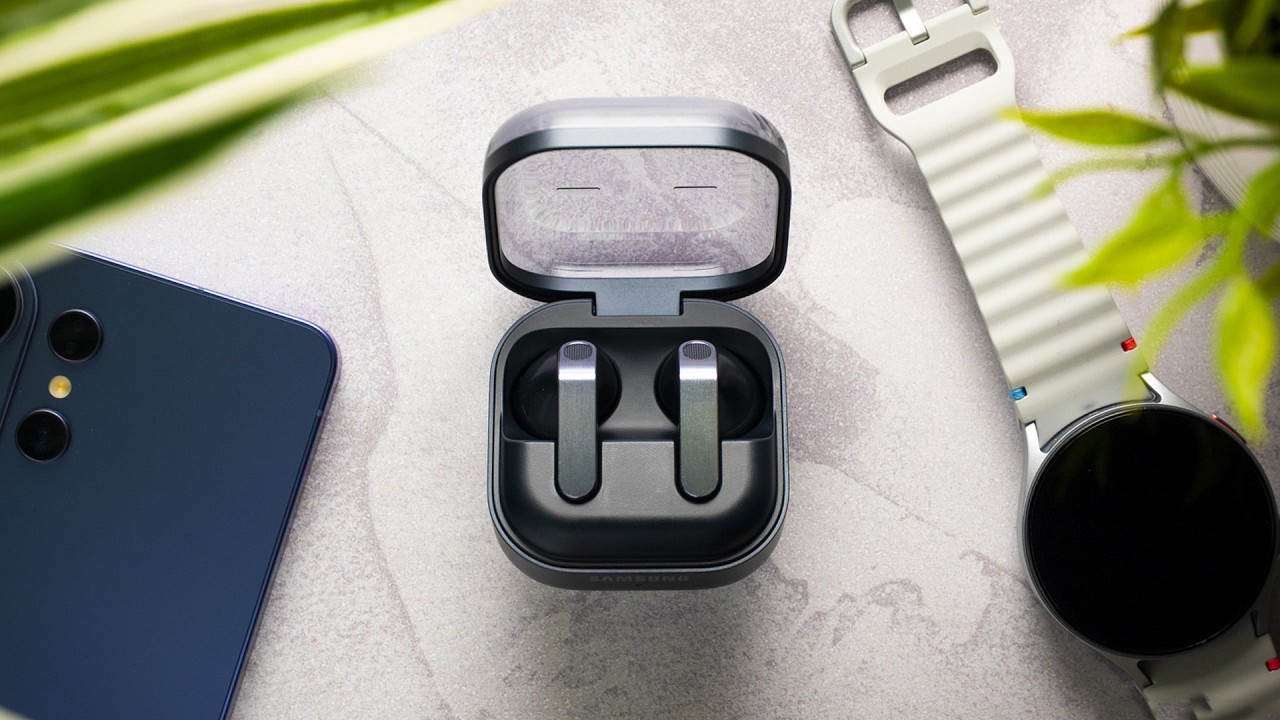 Samsung Galaxy Buds4 to ŚWIETNE słuchawki, ale NIE dla każdego...