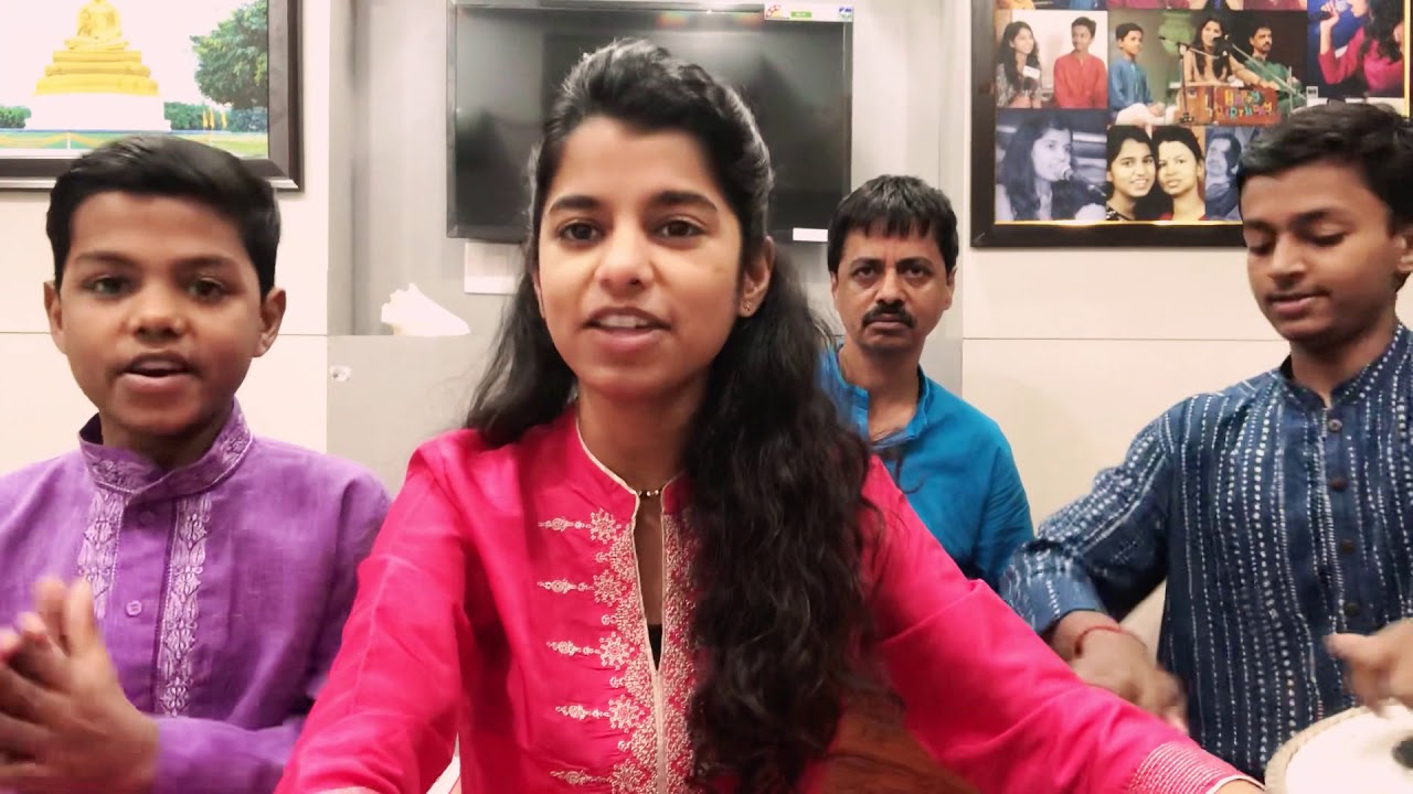 Holi khele raghuvira awadh me- Maithili Thakur, Rishav Thakur, Ayachi Thakur