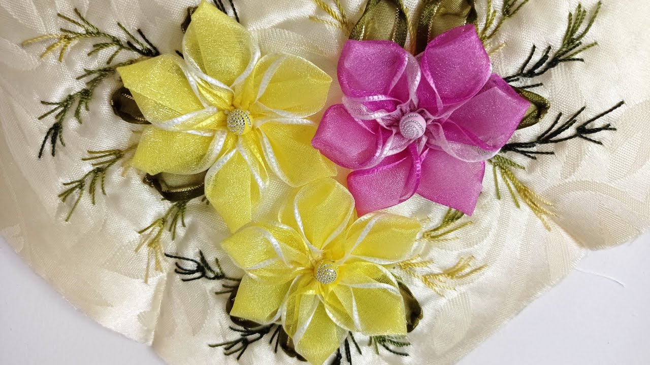 # 120 FLOR SUPER FACIL (RIBBON FLOWERS RIBBON EMBROIDERY)